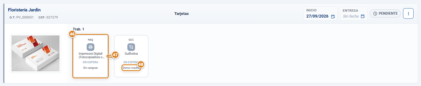 Tarjeta en vista Flujo del Organizador de Trabajos en CotizaPrint, el ERP para imprentas, con las fichas de paso MAQ y GUI unidas por un conector, su estado En Espera y el usuario asignado a cada paso